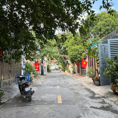 Cần bán nhà hxh đường thủy lợi phước long A Q9 , DT 76M- 4,5 TY