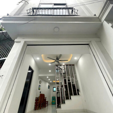 BÁN NHÀ👉GẦN NGAY KĐT HINODE YOAL : NHÀ 45M – 4T – GIÁ CHỈ 6,x tỷ, 2 THOÁNG – OTO ĐỖ CỬA