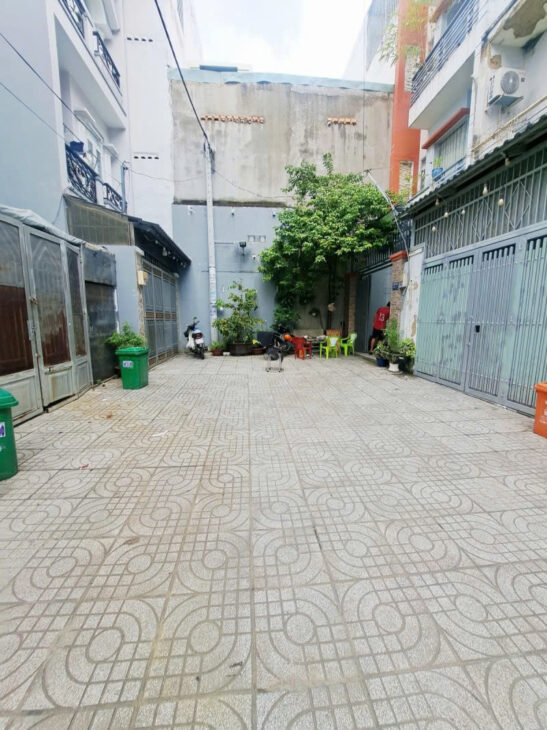 NGỘP BANK – HẺM 6M HƯƠNG LỘ 2 – Ô TÔ NGỦ TRONG NHÀ , Nhà 3 tầng BTCT kiên cố, 3PN + 4WC + sân thượng