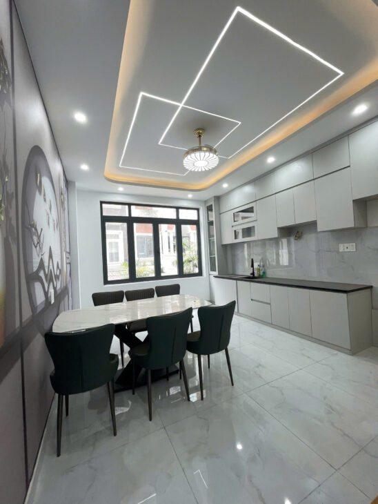 Mới Đẹp Đường Xe Hơi Sổ 2025 Trệt+Lửng+2Lầu Chỉ Nhỉnh 5T Xem Chốt Ngay