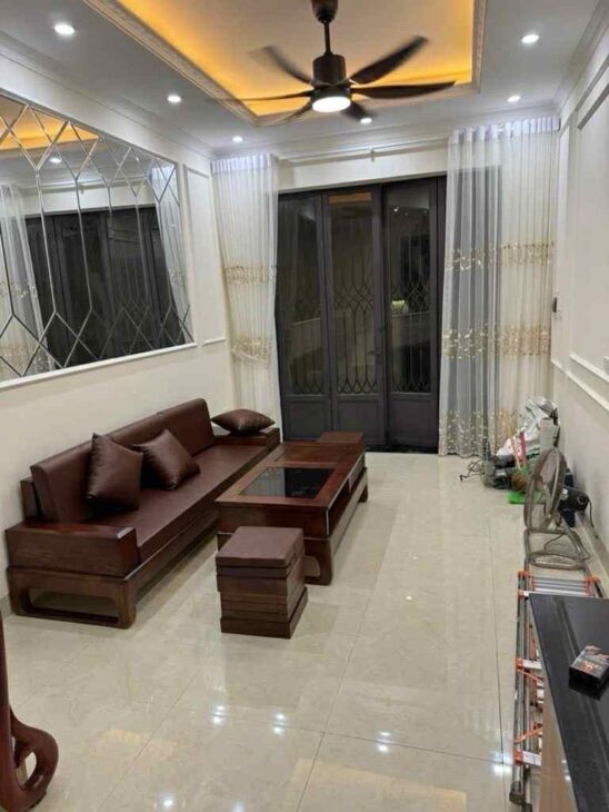 VĂN CAO DT 25M x5 TẦNG CHỈ 6,5 TỶ-70M RA PHỐ,FULL NỘI THẤT ĐẸP,5P RA HỒ TÂY