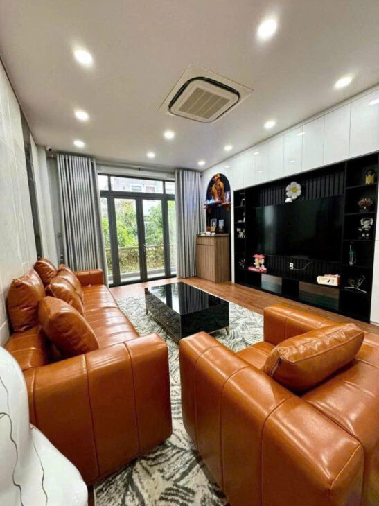 BÁN NHÀ ĐẸP GIÁ RẺ NGAY BIGC GO DĨ AN – VIEW CÔNG VIÊN PHONG THỦY.