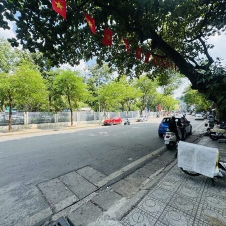 NGỌC HÀ DT 20M x6 TẦNG-5,99 TỶ-LÔ GÓC THOÁNG SÁNG,NGÕ BA GÁC ĐÚNG 15M RA PHỐ