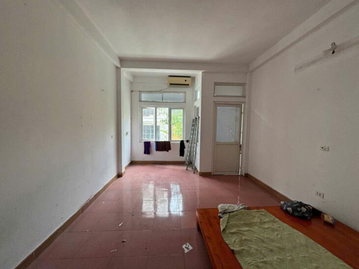 Chợ Văn Điển 39m2, 4 tầng, 16 tỉ