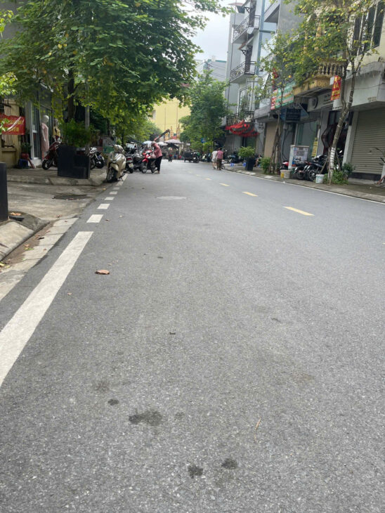 Chợ Văn Điển 39m2, 4 tầng, 16 tỉ