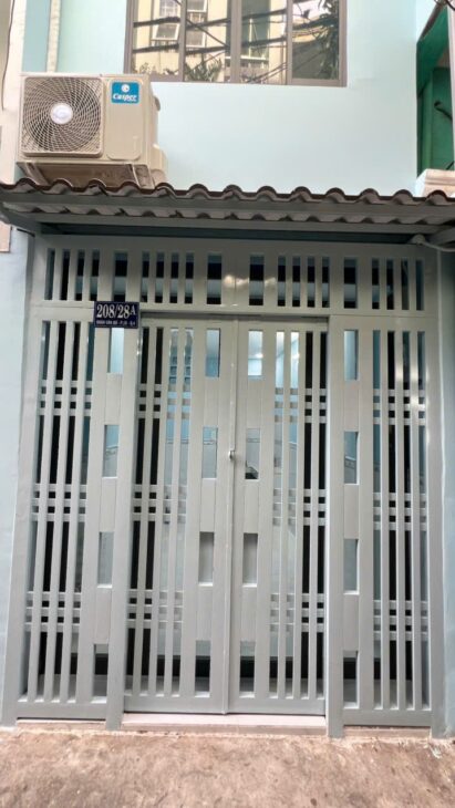 CHÍNH CHỦ CẦN BÁN NHÀ TẠI Đường Đoàn Văn Bơ, Phường 10, Quận 4, Tp Hồ Chí Minh