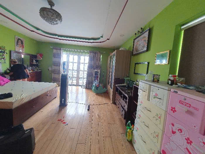 Kẹt tiền cần bán gấp nhà BTCT, mặt tiền Hồ Văn Tư, sổ hồng giá còn thương lượng