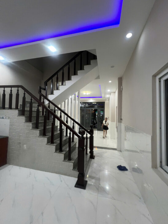 Nhà 3 tầng 61 Nguyễn Thiện Kế