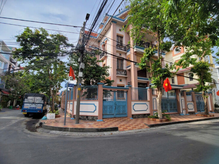 Biệt thự góc siêu vip khu bộ công an quận 7 , 39 tỷ !!!!!!!!!