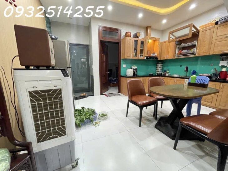 55 – Nguyễn Thành Hãn – Khu quân đội – Nhà 3 Tầng 3 mê kiên cố -105m2 – Nhà Sang – Đẹp – Hiện Đại –