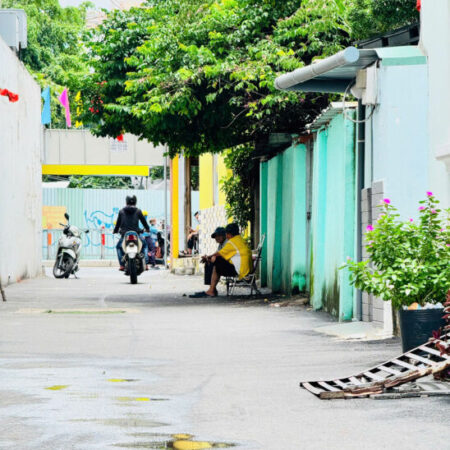 Bán nhà hẻm xe ô tô đường Phan Văn Trị, Phường 7, Quận Gò Vấp, giá chỉ 3 tỷ 9, nhà đẹp, ở ngay