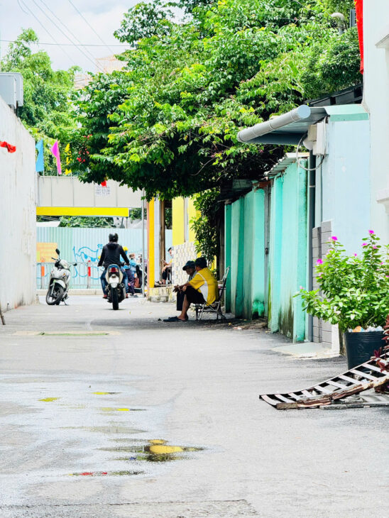 Bán nhà hẻm xe ô tô đường Phan Văn Trị, Phường 7, Quận Gò Vấp, giá chỉ 3 tỷ 9, nhà đẹp, ở ngay