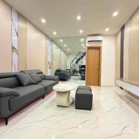 TẬP THỂ NGHĨA TÂN CẦU GIÂY DT 81M 2 NGỦ 2 WC GIÁ 3 TỶ 950