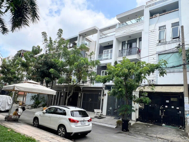 Nhà Phan Huy Ích 4 tầng, 80m2 ngang 4.5m dài 18m, 5PN, hẻm xe tải đậu, Gọi ngay 0934807985