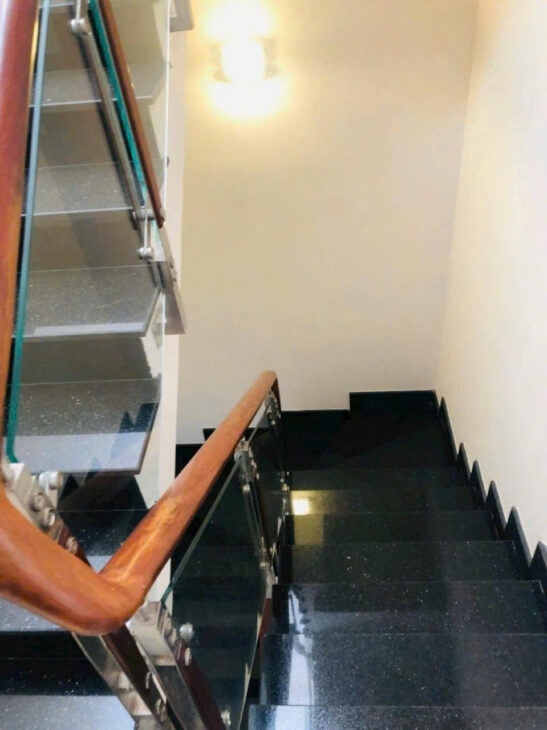 CẦN BÁN NHÀ 4 TẦNG ( 4PN/5WC ) KHU DÂN TRÍ CAO, SHR GIÁ CÒN THƯƠNG LƯỢNG