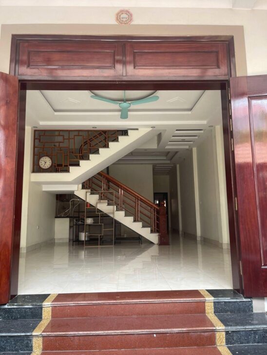 CHÍNH CHỦ BÁN ĐẤT TẶNG CĂN NHÀ 3 TẦNG Vị Trí Tại Đường Tô Hiến Thành, TP Vĩnh Yên