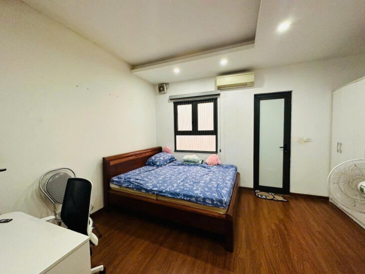 Giá đầu tư – Bán nhà Hoàng Văn Thái 103m căn góc 3 mặt ngõ đều ô tô – vỉa hè