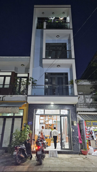 Bán nhà Mặt tiền 171 Đường số 3, Bình Hưng Hòa, Bình Tân 4 tầng trục Lê Trọng Tấn