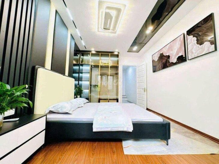 Bán Nhà Dân Xây 5 Tầng Thiết Kế Chuẩn Châu Âu Tại Trung Tâm Quận Cầu Giấy