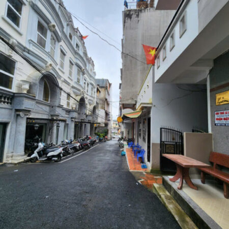 CHO THUÊ KHÁCH SẠN 24 PHÒNG 2 MẶT TIỀN BÙI THỊ XUÂN – LÝ TỰ TRỌNG P2 ĐÀ LẠT