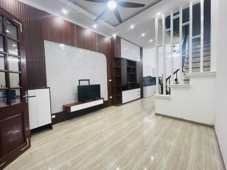 HOÀNG VĂN THÁI CÁCH 1 NHÀ RA PHỐ – THOÁNG 2 MẶT 43m2 4 tầng mặt tiền 3.9m Giá 14.2 tỷ