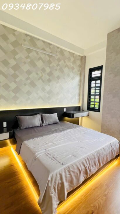 Bán nhà 4 tầng 5pn 72m2 nguyễn ảnh thủ q12, sổ hồng, giá hời chỉ 6 tỷ
