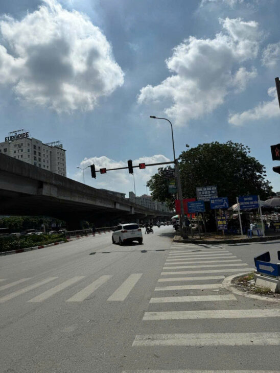 32,4 Tỷ, Nhà mặt Phố Kim Giang; DT 110m,*1Tầng*MT5m; kinh doanh sầm uất