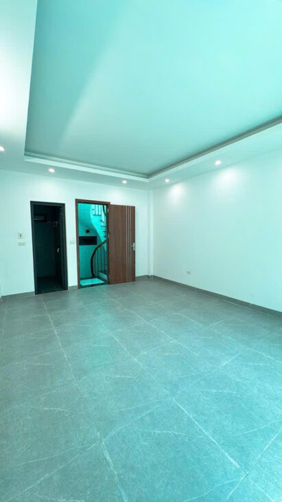 Bán nhà Nguyễn Ngọc Nại, Thanh Xuân – 38m x 6 tầng 8,8 tỷ – Ba bước ra Ô tô tránh – Khu phân lô dân