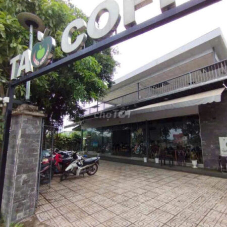 Bình Dương ! Cần sang quán caffe sân vườn ngay bờ sông rộng rãi thoáng mát, Tel : 0908856457 (