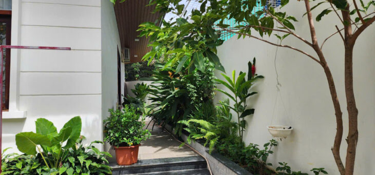 BÁN BIỆT THỰ -C1 – VĨNH ĐIỀM TRUNG, NHA TRANG Góc đường Nguyễn Hữu Xuyến Giá: 20,5 tỷ lh e để đi