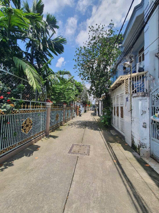 ???? BÁN ĐẤT TẶNG NHÀ CẤP 4 – SÂN VƯỜN – HIỆP BÌNH CHÁNH