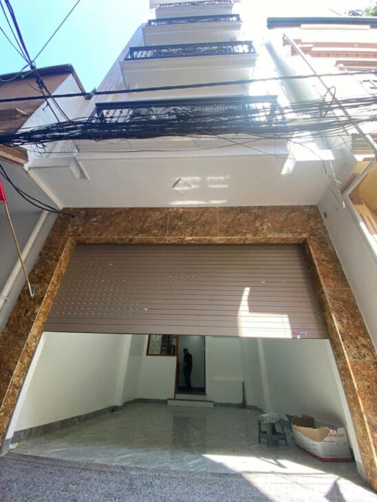 BÁN NHÀ HOÀNG QUỐC VIỆT, CẦU GIẤY – 40/45M x 6T THANG MÁY – Ô TÔ – KINH DOANH- GIÁ 18.5 TỶ