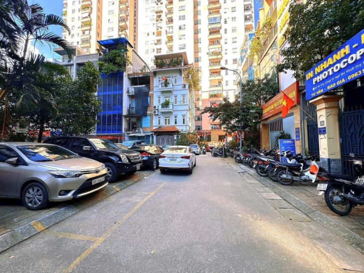 Phân lô liền kề phố Lê Văn Lương, gara 3 ô tô, DT 150m2, 5 tầng, MT 7.2m, Zá 52.5 tỷ