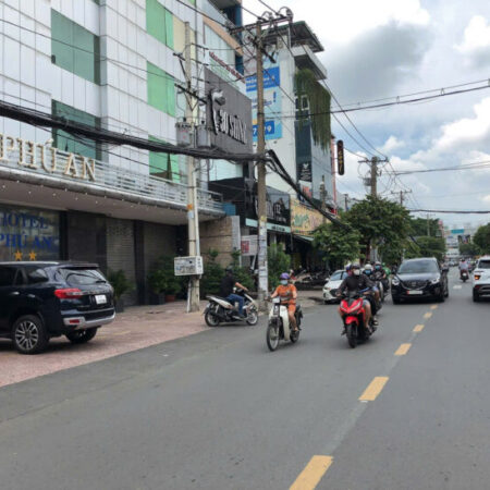 Bán CHDV hẻm 12m Lê Đức Thọ 6 tầng có hầm ngang 7m 126m2 30PN TN 170tr ngay chợ 40 tỷ.