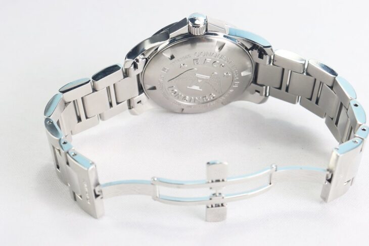 ĐH Nam : Longines Conquest – 3 kim mặt đen, bản dây thép siêu chất đep – Size 41mm…