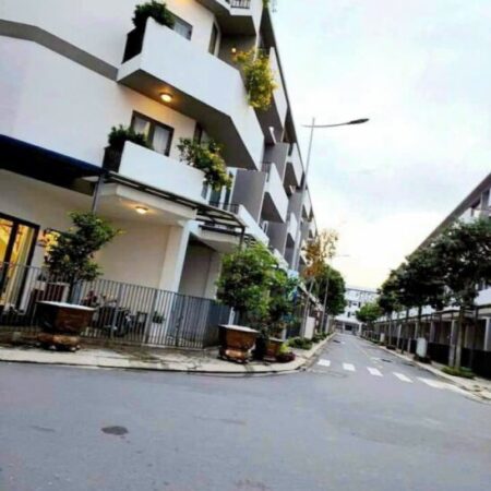 Nhà Khu The Pearl Riverside SHR 4 tầng 90m2, Vuông – Nguyễn Văn Tuôi Long An SS Nhà Khu The Pearl Riverside SHR 4 tầng 90m2, Vuông – Nguyễn Văn Tuôi Long An SS