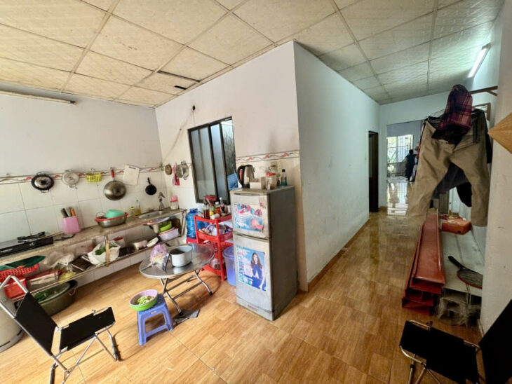 Nhà Mặt tiền SHR Đ.8m 240m2, Nở hậu – Song Hành Hóc Môn SS