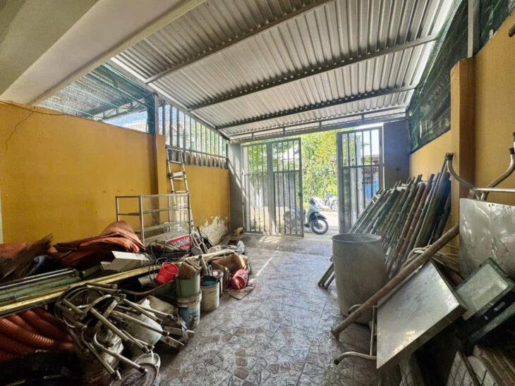 Nhà Mặt tiền SHR Đ.8m 240m2, Nở hậu – Song Hành Hóc Môn SS