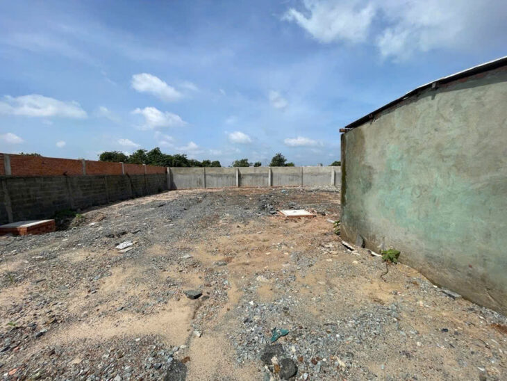 Đất Vuông SHR HXH 2283m2 – Phạm Thị Giây Hóc Môn