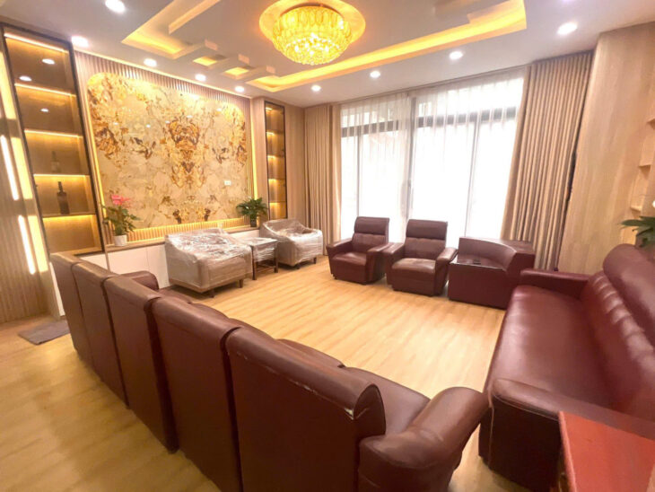 BÁN NHÀ MẶT PHỐ LA THÀNH TO, ĐỐNG ĐA- LÔ GÓC 42M² x 5T – MT 5M – Ô TÔ TRÁNH – KINH DOANH