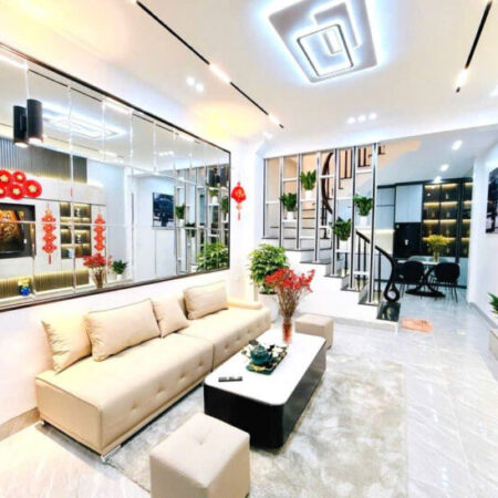 BÁN NHÀ ĐẸP Ở NGAY – XUÂN THUỶ, CẦU GIẤY – 42M x 4T- MT 3.8M – FULL NỘI THẤT – SÁT Ô TÔ