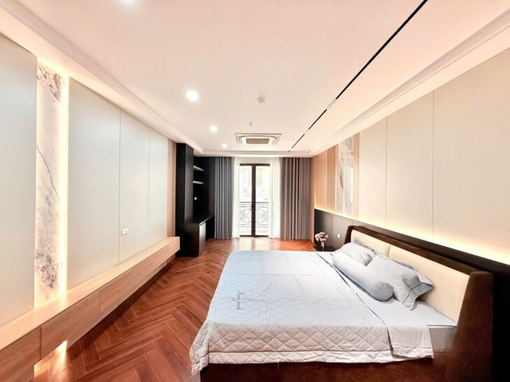 BÁN NHÀ MỚI ĐẸP XUÂN THUỶ, CẦU GIẤY – 56M² x 7T THANG MÁY – GARA Ô TÔ – FULL NỘI THẤT – GIÁ 29.9 TỶ