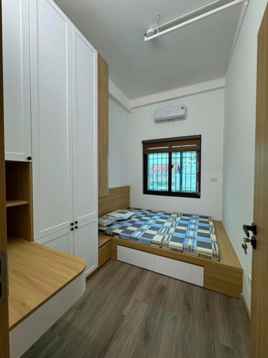 BÁN TÒA NHÀ NGUYỄN KHANG, CẦU GIẤY – 100M x 9T THANG MÁY CÓ HẦM – DÒNG TIỀN 130TR/TH – Ô TÔ TRÁNH –