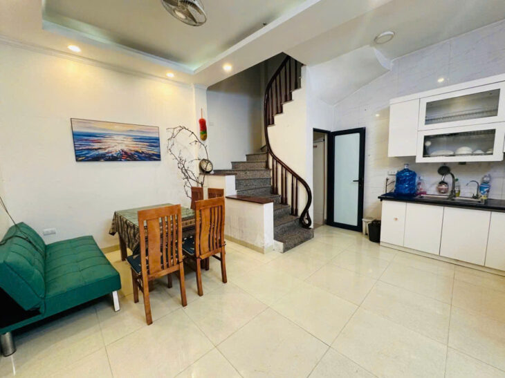 VIP Xuân Đỉnh – ô tô đỗ cổng – – nhà đẹp, ở luôn, 33m2x 5 tầng, MT 5.3m, chỉ 7.8 tỷ