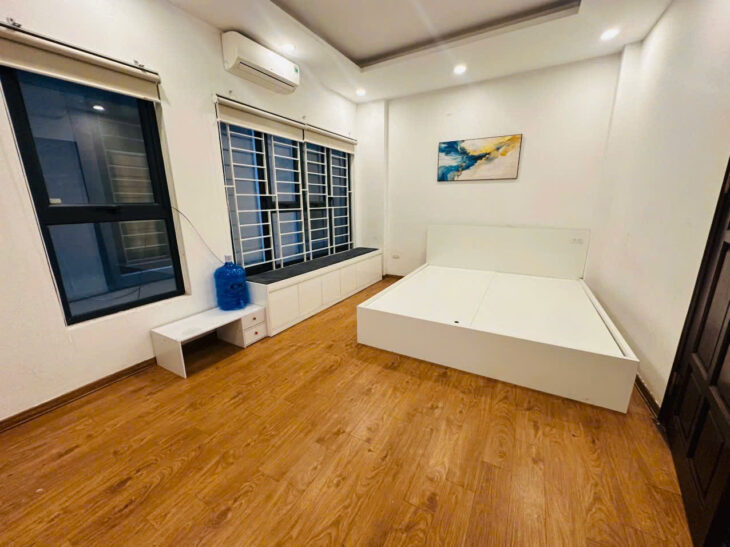 VIP Xuân Đỉnh – ô tô đỗ cổng – – nhà đẹp, ở luôn, 33m2x 5 tầng, MT 5.3m, chỉ 7.8 tỷ