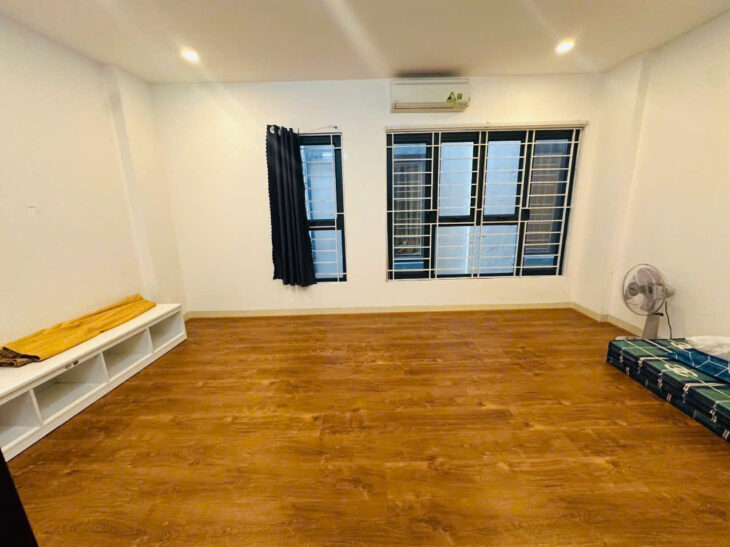 VIP Xuân Đỉnh – ô tô đỗ cổng – – nhà đẹp, ở luôn, 33m2x 5 tầng, MT 5.3m, chỉ 7.8 tỷ