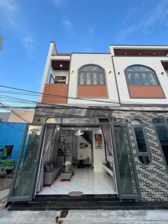 55. Cg. Bán NHÀ PHỐ GỐC 2 MẶT TIỀN – 2 TẦNG, FULL NỘI THẤT – GIÁ 2,85 TỶ