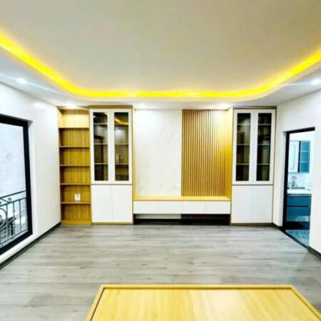 BÁN NHÀ Ở NGAY 259 YÊN HÒA 5 TẦNG 36M MT 5.5M GIÁ CHƠN CHỤC LH 0889127186