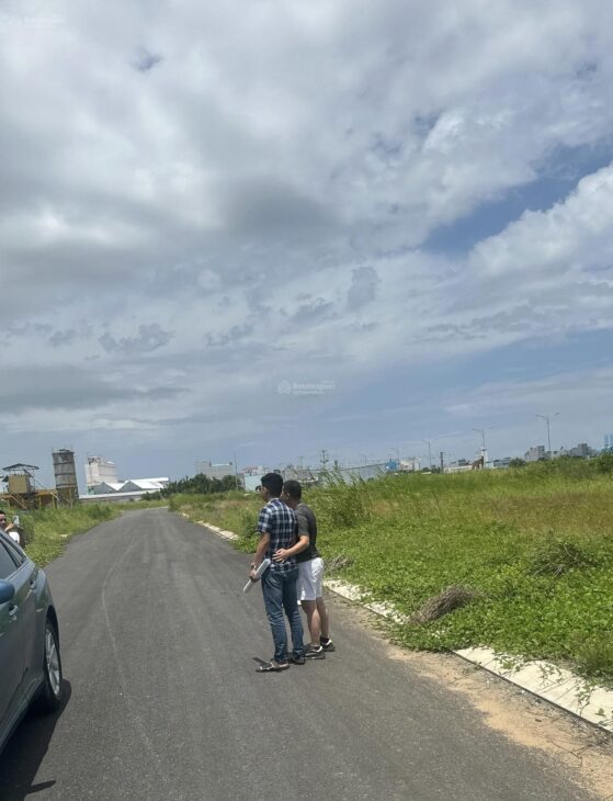 Bán đất nền dự án tại Thị trấn Sông Đốc, 28 triệu, 141.8m2, hàng hiếm