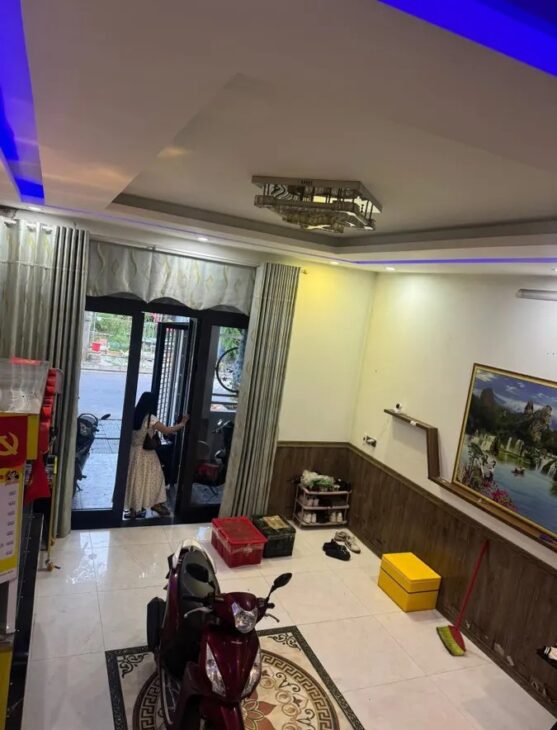 VỪA Ở VỪA CHO THUÊ, NHÀ 2 TẦNG, 2 MÊ, 90M2 – MẶT TIỀN BÀU MẠC 17, LIÊN CHIỂU – CHỈ 5.69 TỶ